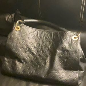 Louis Vuitton purse